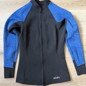 Xcel Womens Axis Wetsuit Top/Jacket
1.5/1mm - SIZE 6